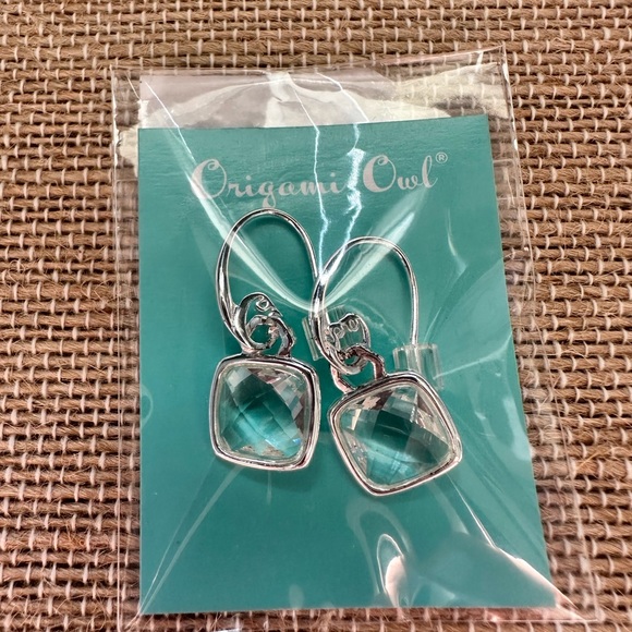 Origami Owl Silver Swarovski Crystal Drop Earrings - NWT - Picture 2 of 3